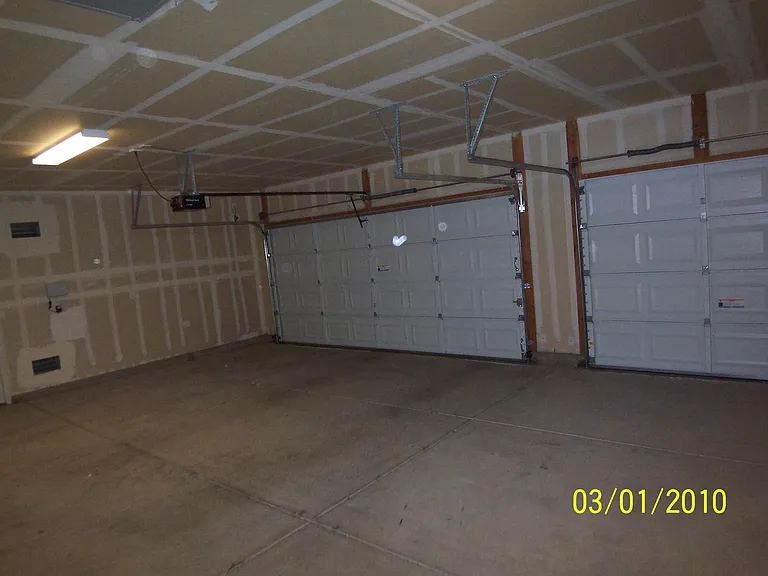 2184 Stansfield Dr — Photo 18