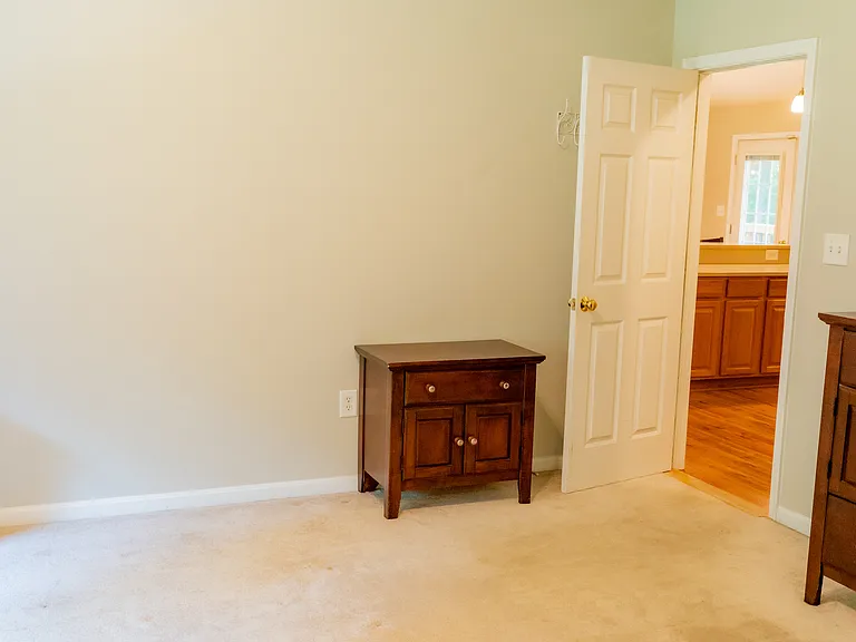 8401 Kennedy Dr — Photo 70