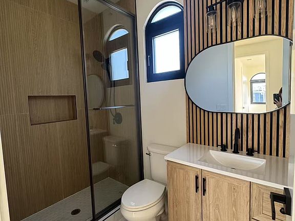 3rd image of 4356 Cherokee Ave #1