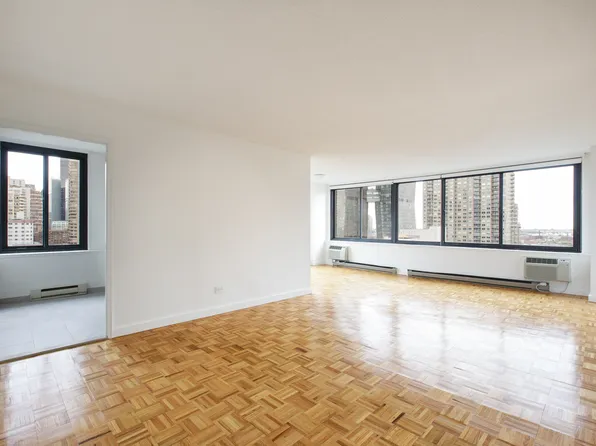 300 East 34th Street image 9 of 47