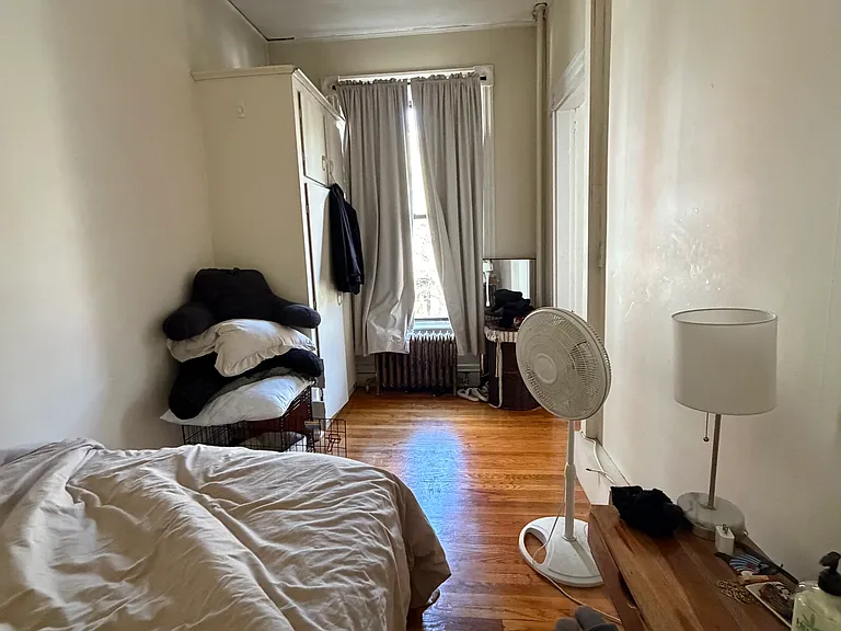 337 Beacon St — Photo 6