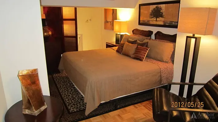 Rented by Anchor Associates | media 35