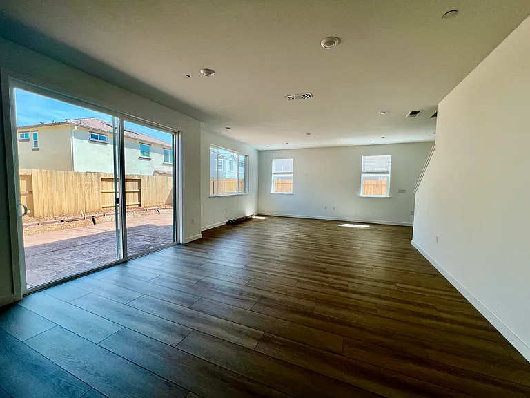 11934 Granzella Way — Photo 16