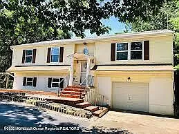 5 bed, 2454 sqft, $3,000 — Photo 1
