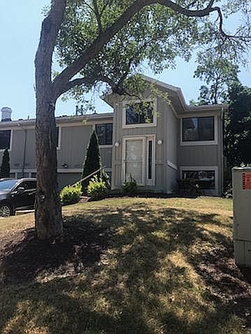1st image of 10972 Folkstone Dr