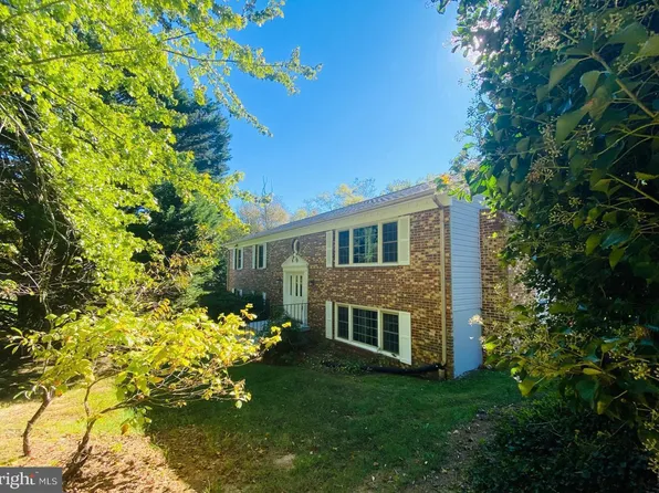 105 Waterview Dr, Stafford, VA 22554