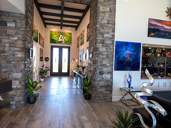 4th image of 895 Bella Vista Dr