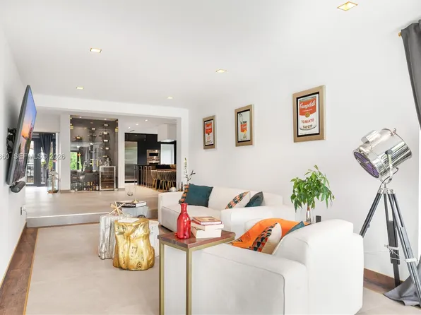 63 SW 31st Rd, Miami, FL 33129