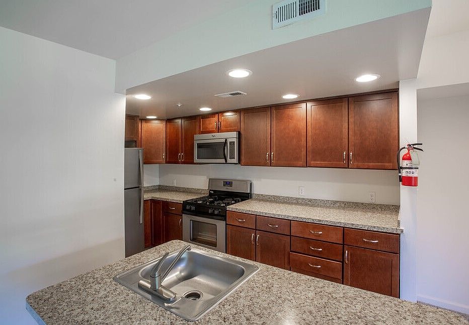 Kitchen-Classic