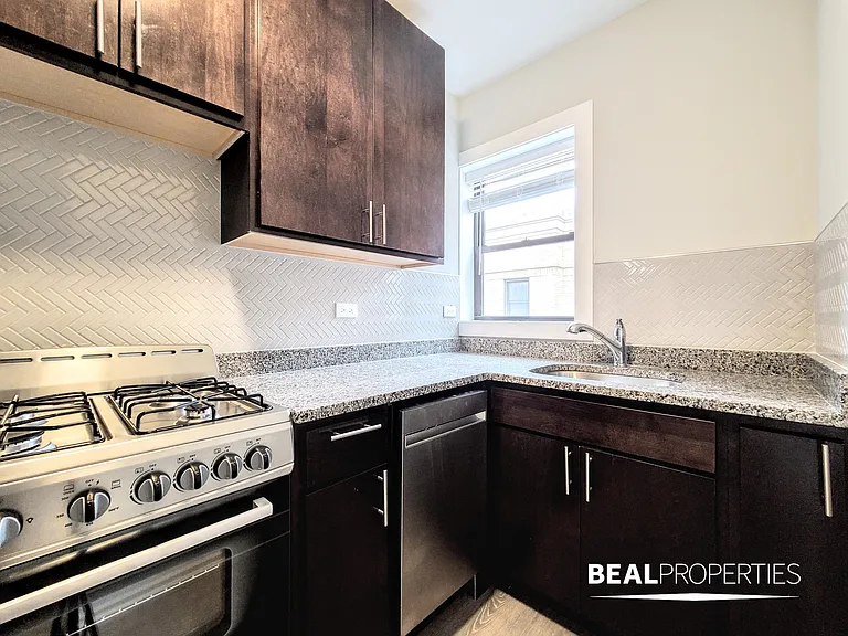 427 West Belden — Photo 16