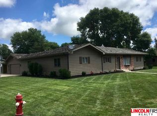 409 Chapin Ave, Waco, NE 68460