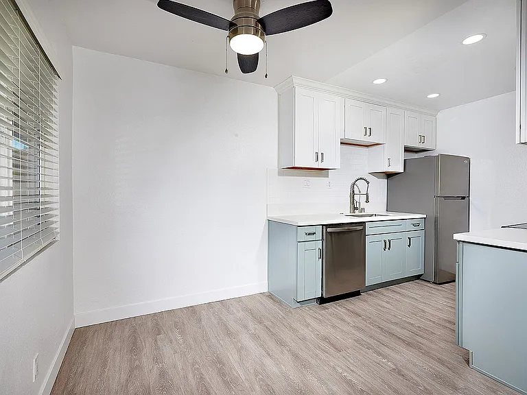 Elivia Apartments — Photo 20