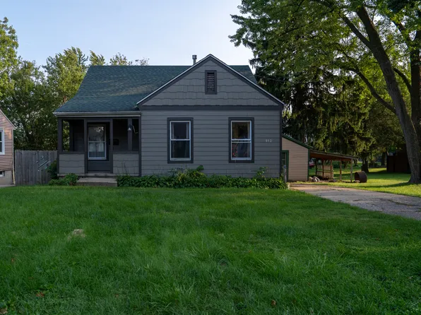 912 Cooper St, Dixon, IL 61021