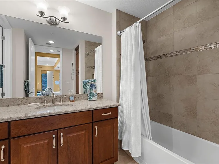 395 Aruba Cir #401 — Photo 30