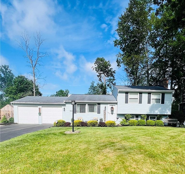 1st image of 2941 Malibu Dr