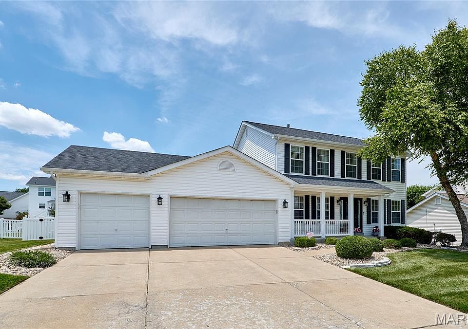 1st image of 13 Lord Edward Ct