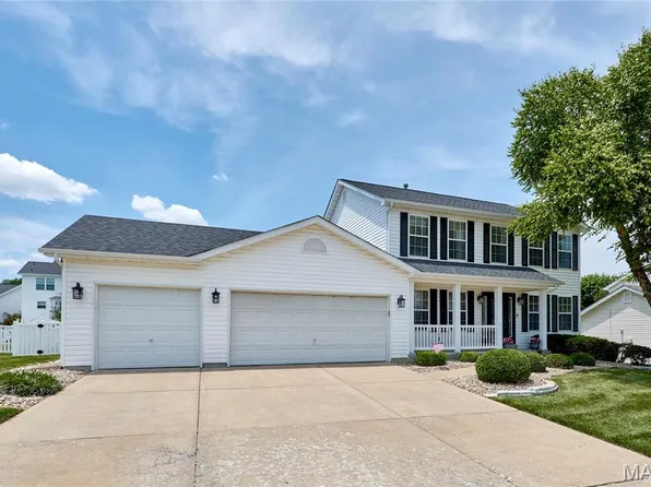 13 Lord Edward Ct, Ofallon, MO 63366