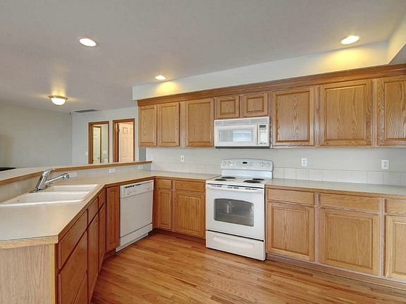 5th image of 7722 80th Ave NE