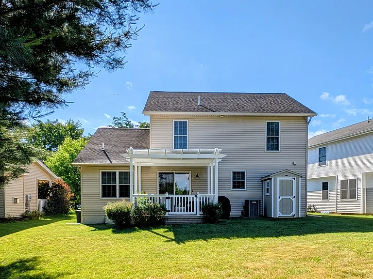 109 Clemson Ct — Photo 25