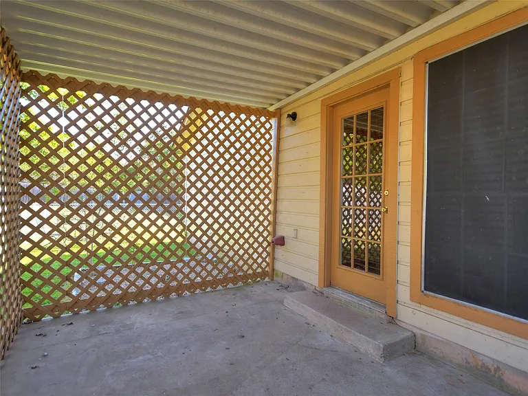 415 Fantail Loop #A — Photo 13