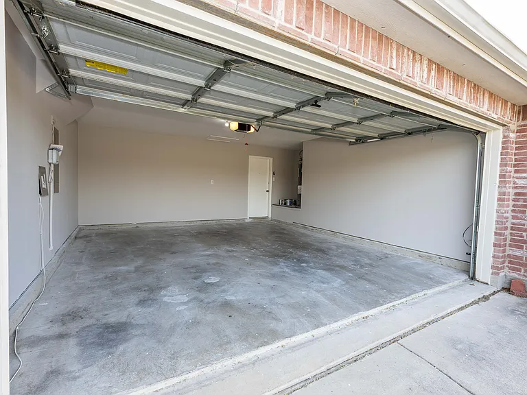 12870 Gillon Dr — Photo 30