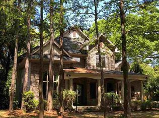 23737 2nd St, Fairhope, AL 36532
