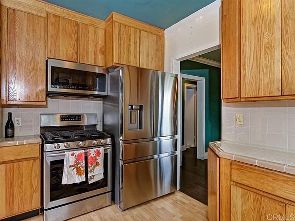 5th image of 4202 Illinois St