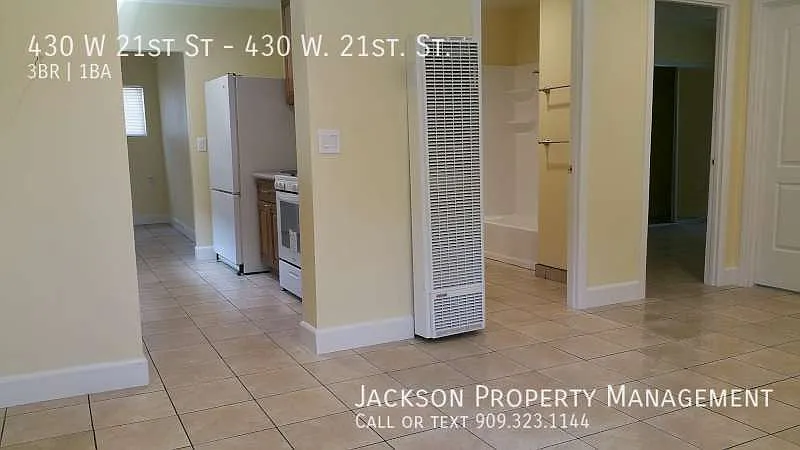 Newly Remodeled 3 Bedroom Unit — Photo 3