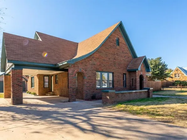 2215 18th St, Lubbock, TX 79401