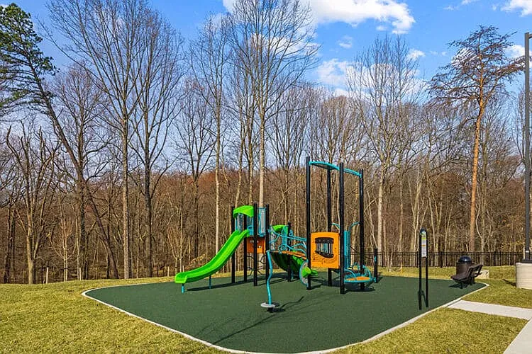 Eagle Park Village — Photo 9