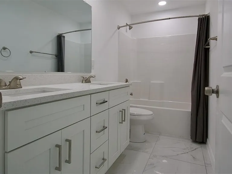 3433 Jeffcott St — Photo 11