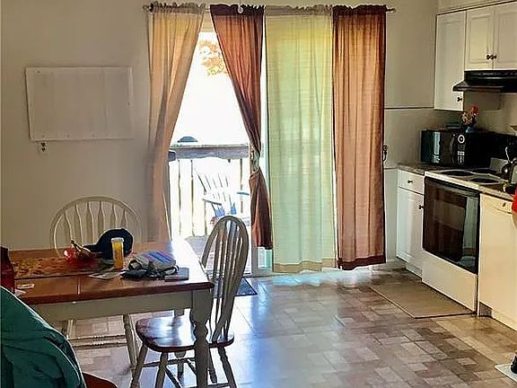 4th image of 10 Anesa Ave #1