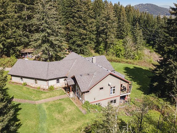 5th image of 10534 SE Vradenburg Rd