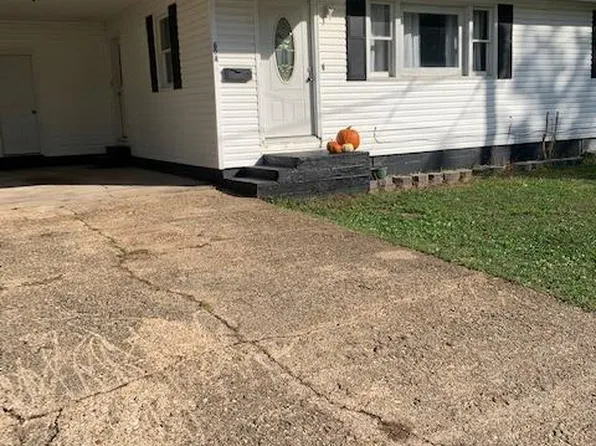 604 N Chapman Avenue, Mountain Grove, MO 65711