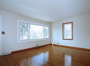 117 S Williams St, Westmont, IL 60559