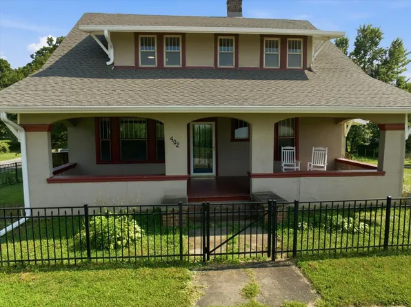 402 W 3rd St, Armington, IL 61721