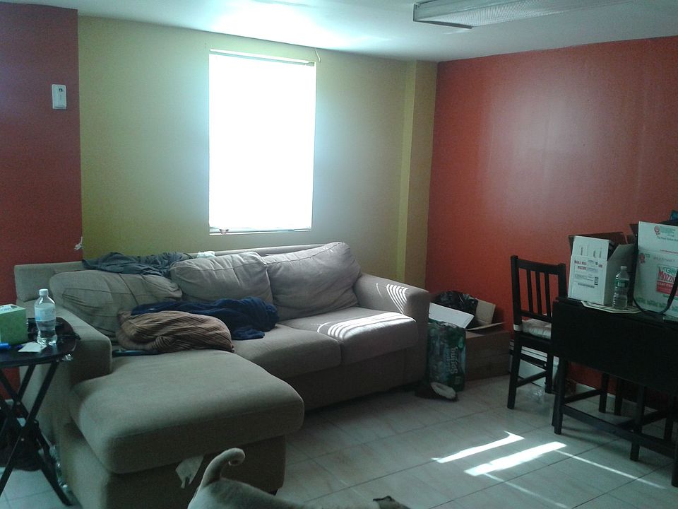 1st image of 4206 25th Ave #1