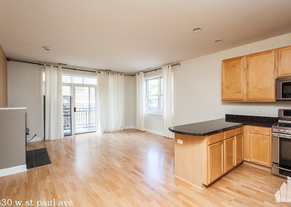 1st image of 2330 W Saint Paul Ave #512