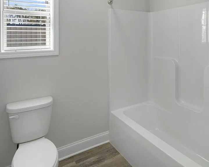 721 Burdeck St — Photo 15