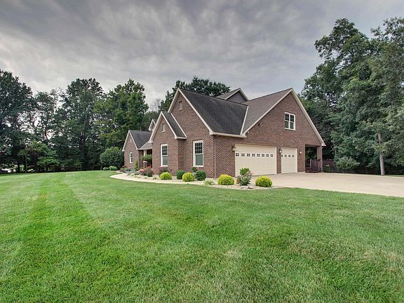 3rd image of 3708 Harbor Ln