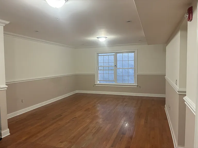 1215 New York Ave #404 — Photo 6