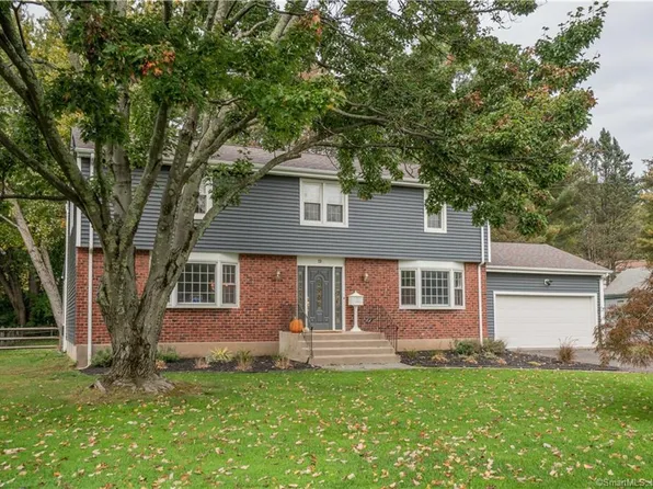 73 Vardon Road, West Hartford, CT 06117