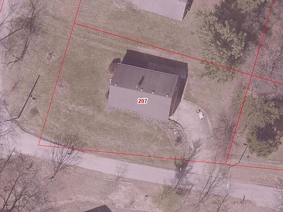 2nd image of 207 Savoy Ave
