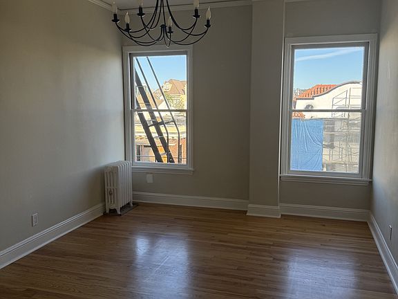 2nd image of 3301 Clay St #11283951