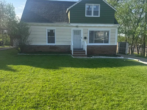15812 Friend Ave, Maple Heights, OH 44137