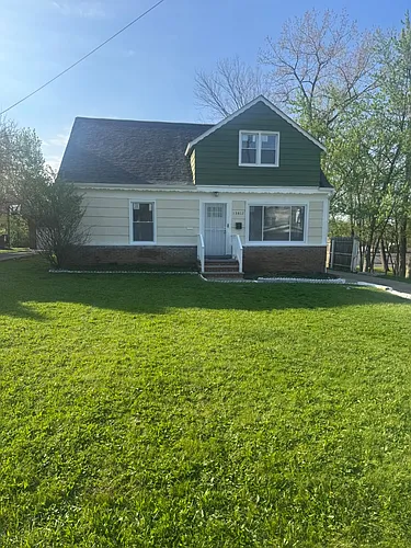 15812 Friend Ave Photo 1