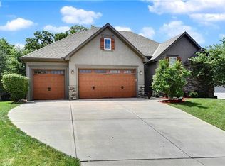 7116 N Beaman Ave, Kansas City, MO 64151
