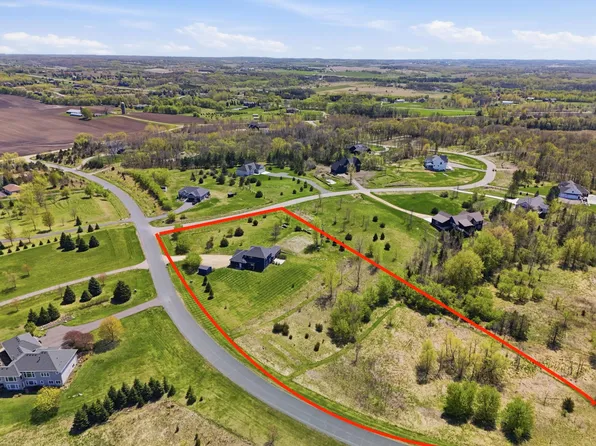 5737 Raven Point Rd, Prior Lake, MN 55372