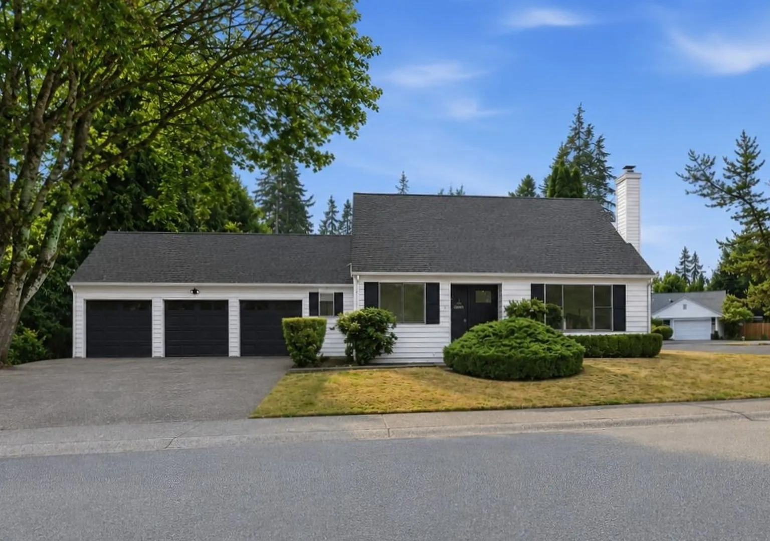 4Bd/2Ba Kirkland Home — Photo 1