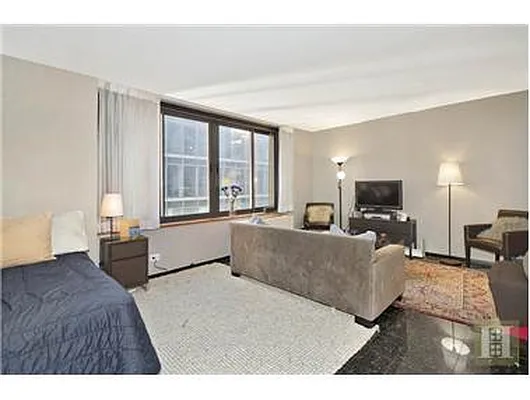 Rented by Douglas Elliman | media 4